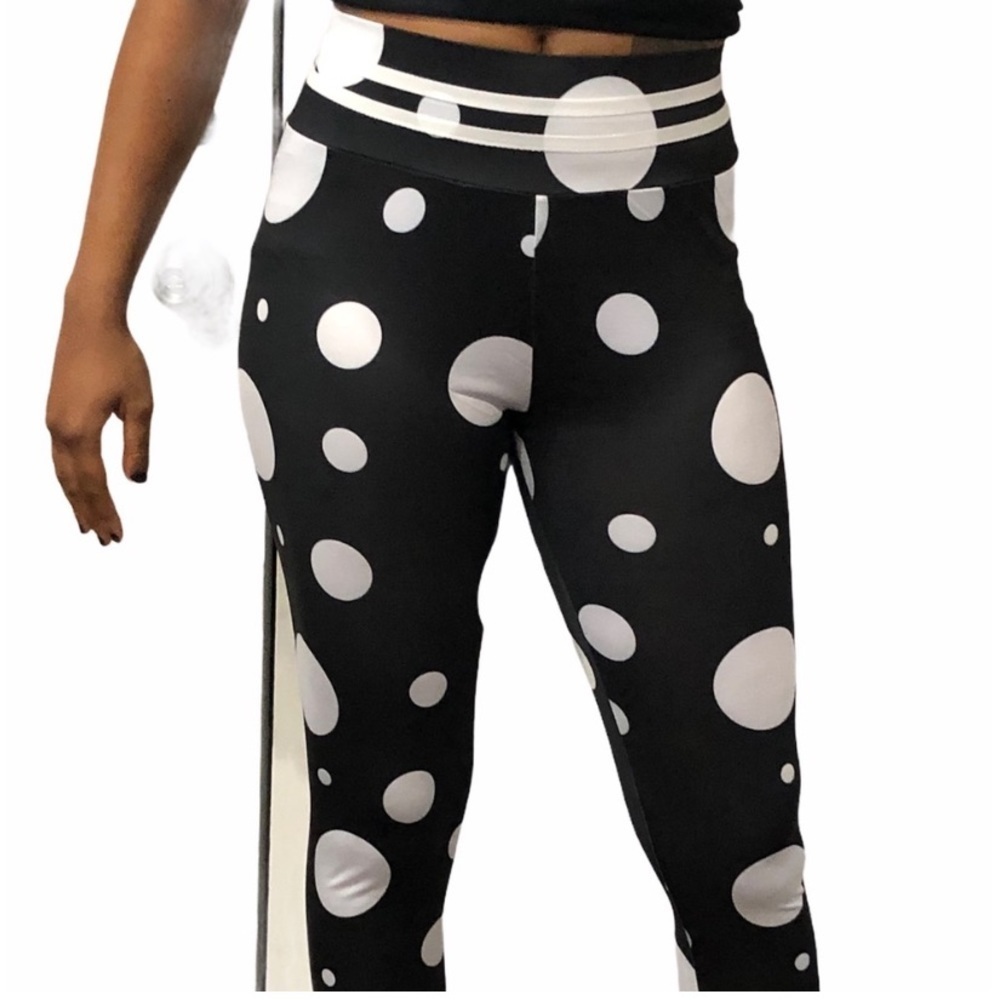 Sale 😀Polka dot work out leggings